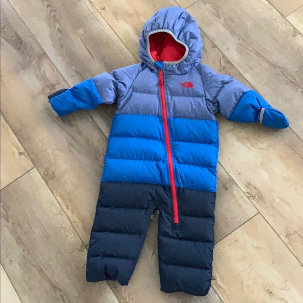 Snowsuit (baby)